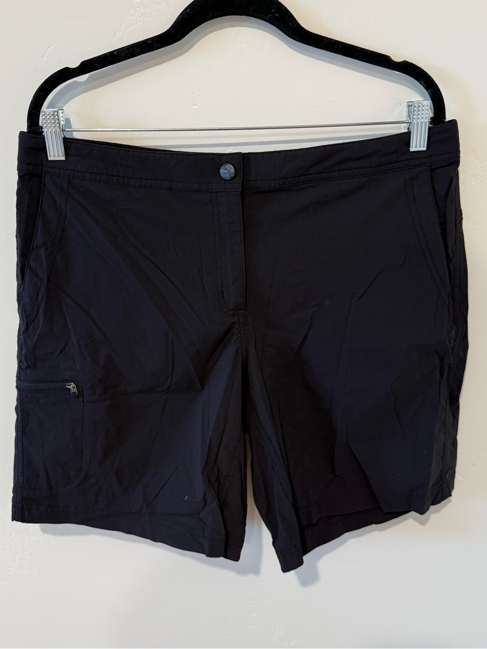 L.L. Bean Black Comfort Trail Women's Outdoor Stretch Shorts Plus Size 14 Hiking